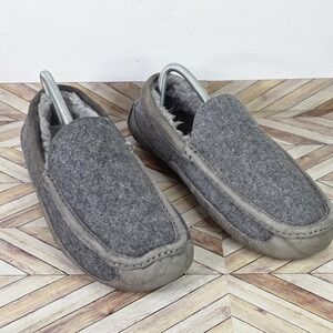 UGG Men's Ascot Suede Moc Toe Slippers Wool Lined Slippers Size 9 Gray